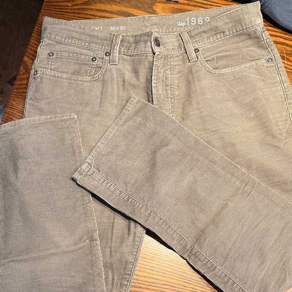 GAP 1969 Beige Corduroy Pants - Picture 6 of 6